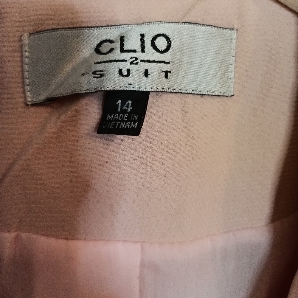 Clio 2 Suit Pink with leopard outline. Size 14 - Picture 6 of 8